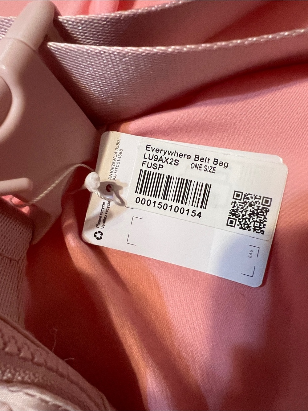 lululemon everywhere, a belt bag in light pink - Picture 3 of 4